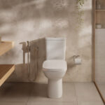 Kit Vaso Sanitário com Caixa Acoplada e Assento Branco Duplo Acionamento 3/6L Saída Vertical Square Roca - Imagem 3